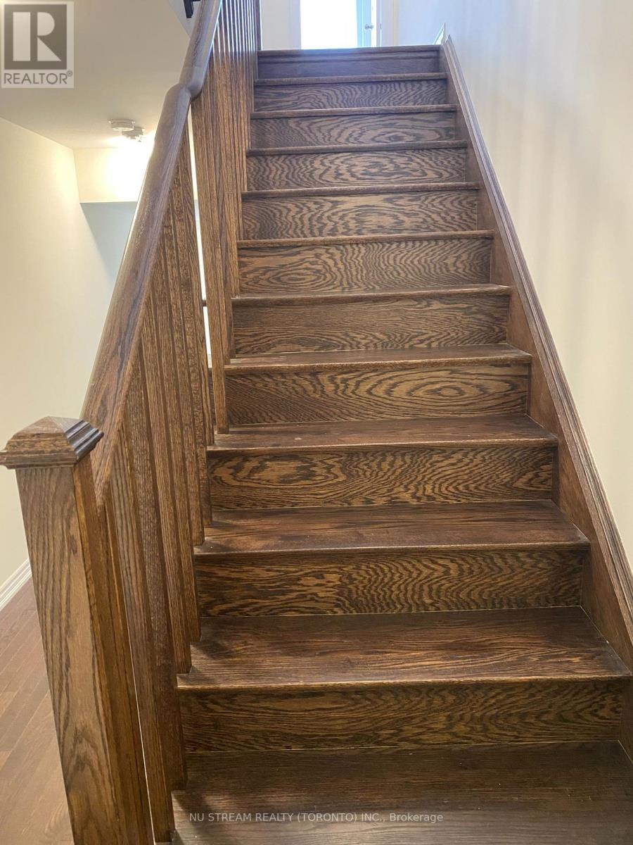 11 Griffith Street, Aurora, ON, L4G 7B6 - 8