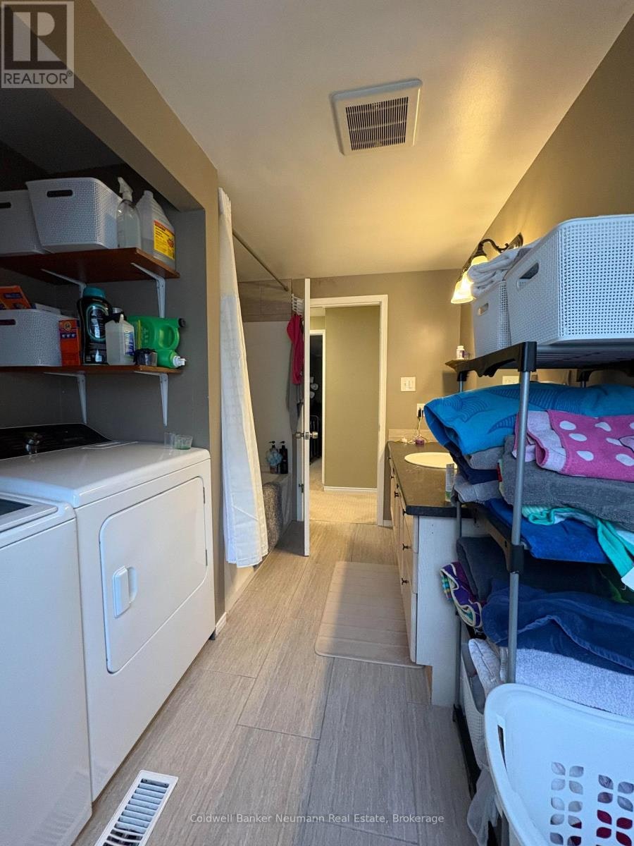UPPER-120 Moss Place, Guelph, ON, N1G 4V4 - 9