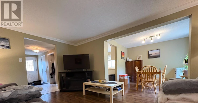 UPPER-120 Moss Place, Guelph, ON, N1G 4V4