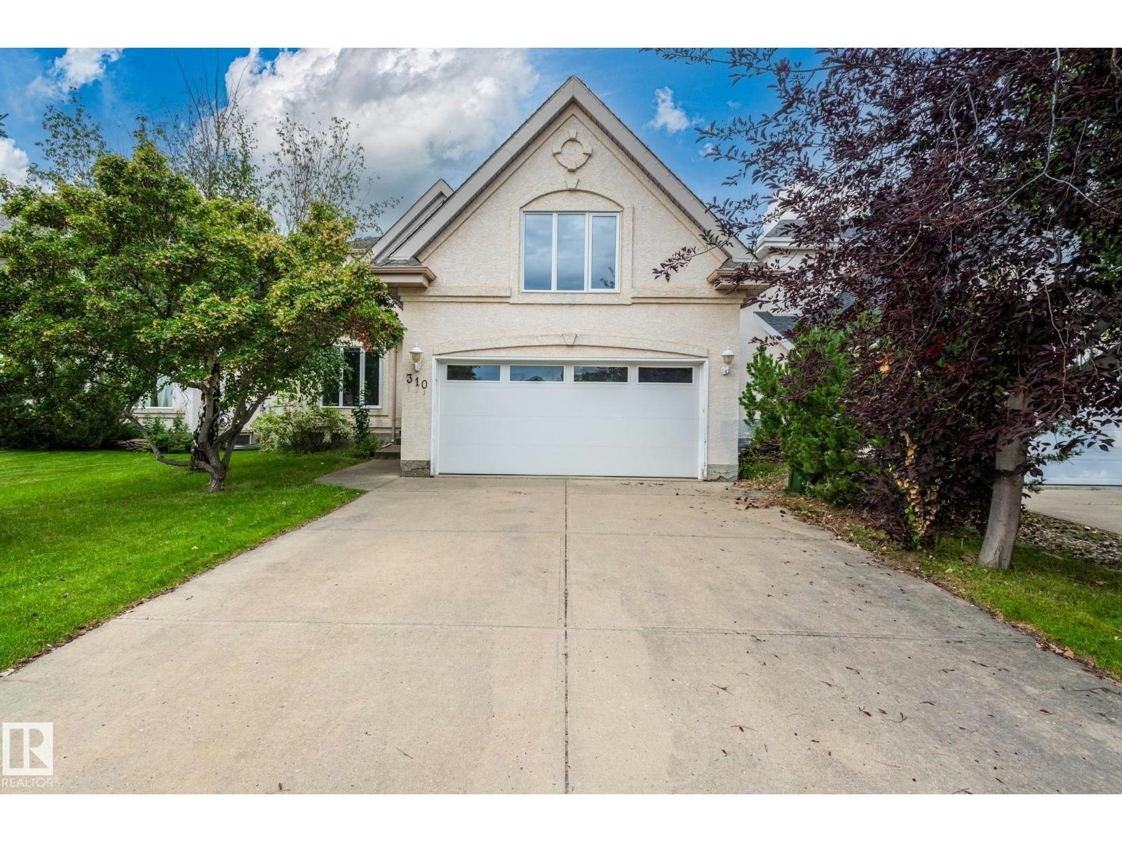 310 Livingstone Co NW, Edmonton, AB, T6R 2T1