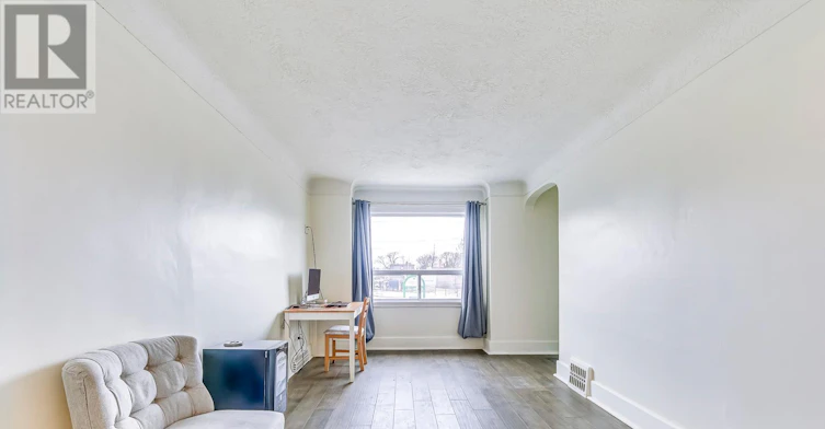 150 Crosthwaite Avenue N, Hamilton, ON, L8H 4V5 - 5