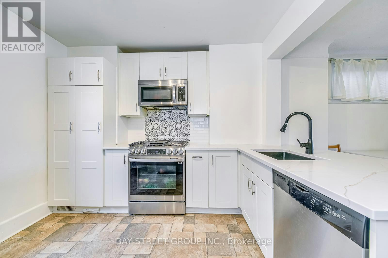 150 Crosthwaite Avenue N, Hamilton, ON, L8H 4V5 - 10