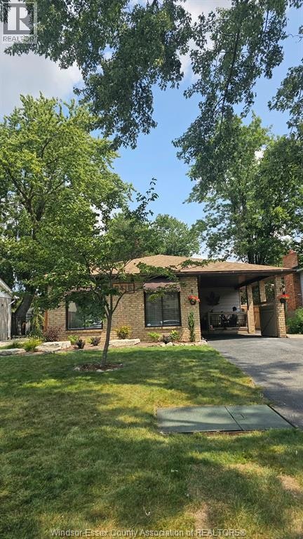 3416 Longfellow, Windsor, ON, N9E 2L6
