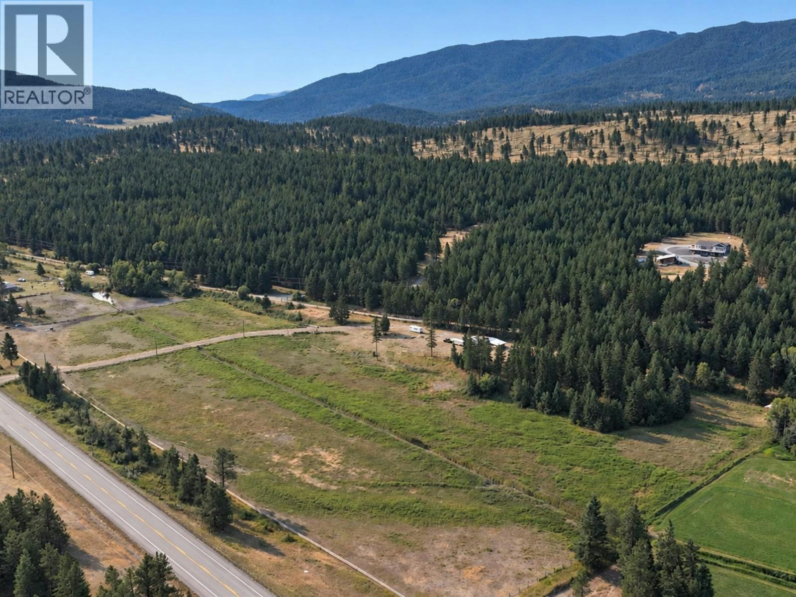 8202 3/93 Highway, Mayook, BC, V1C 7B2