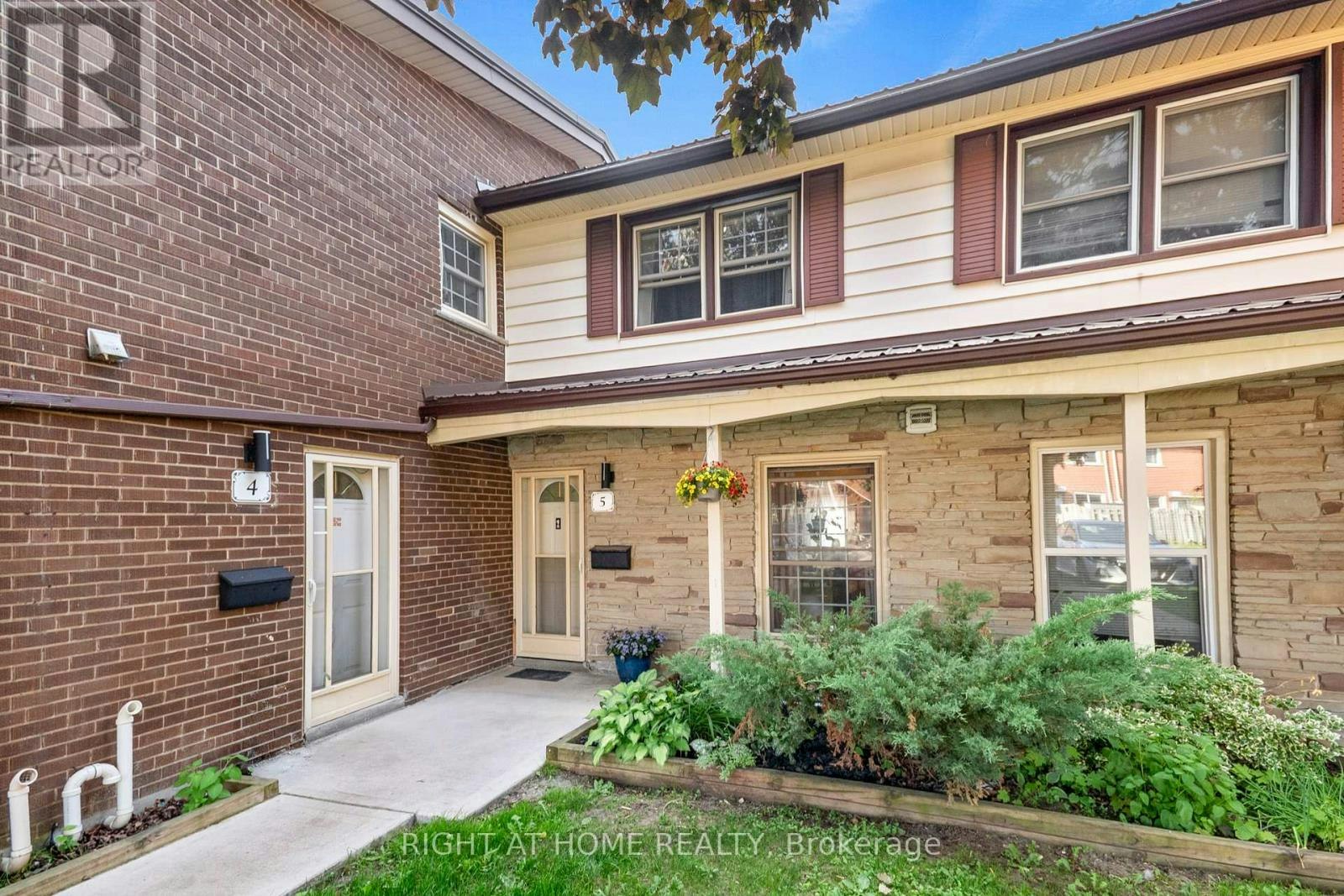 5 Arbour Glen Crescent, London, ON, N5Y 1Z9