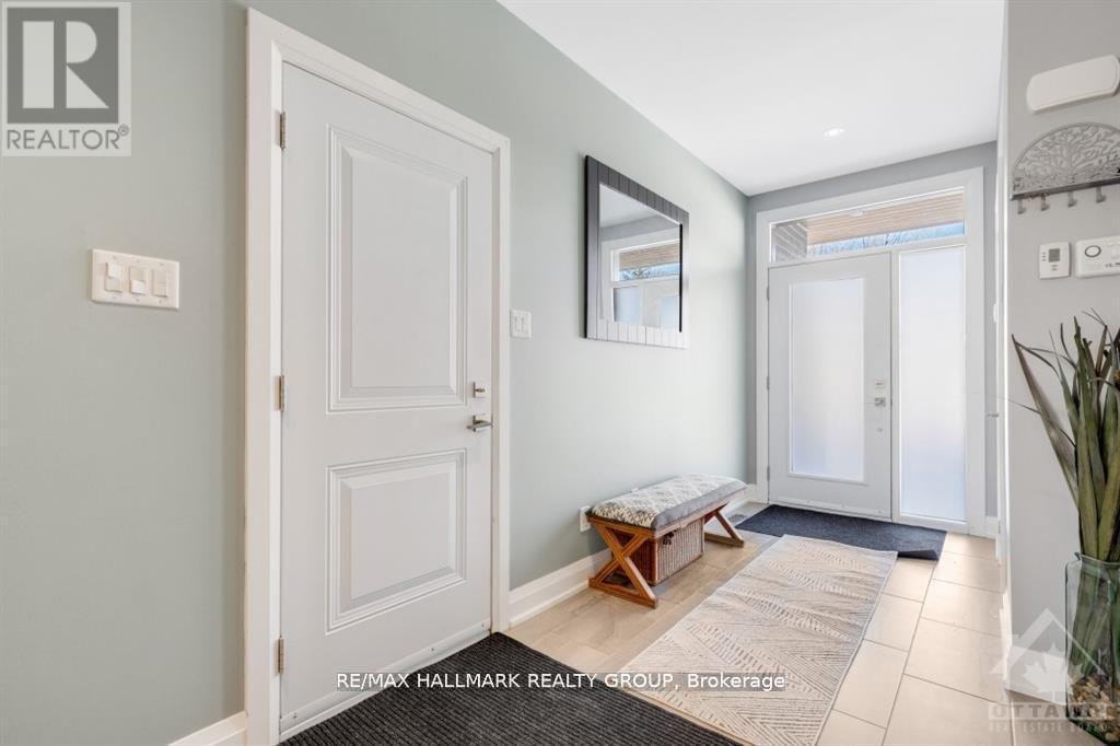 250 Richardson Avenue, Ottawa, ON, K2B 5G6 - 4
