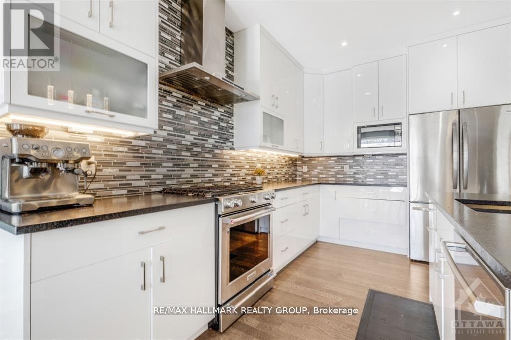 250 Richardson Avenue, Ottawa, ON, K2B 5G6 - 10