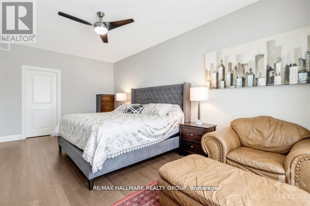 250 Richardson Avenue, Ottawa, ON, K2B 5G6 - 18