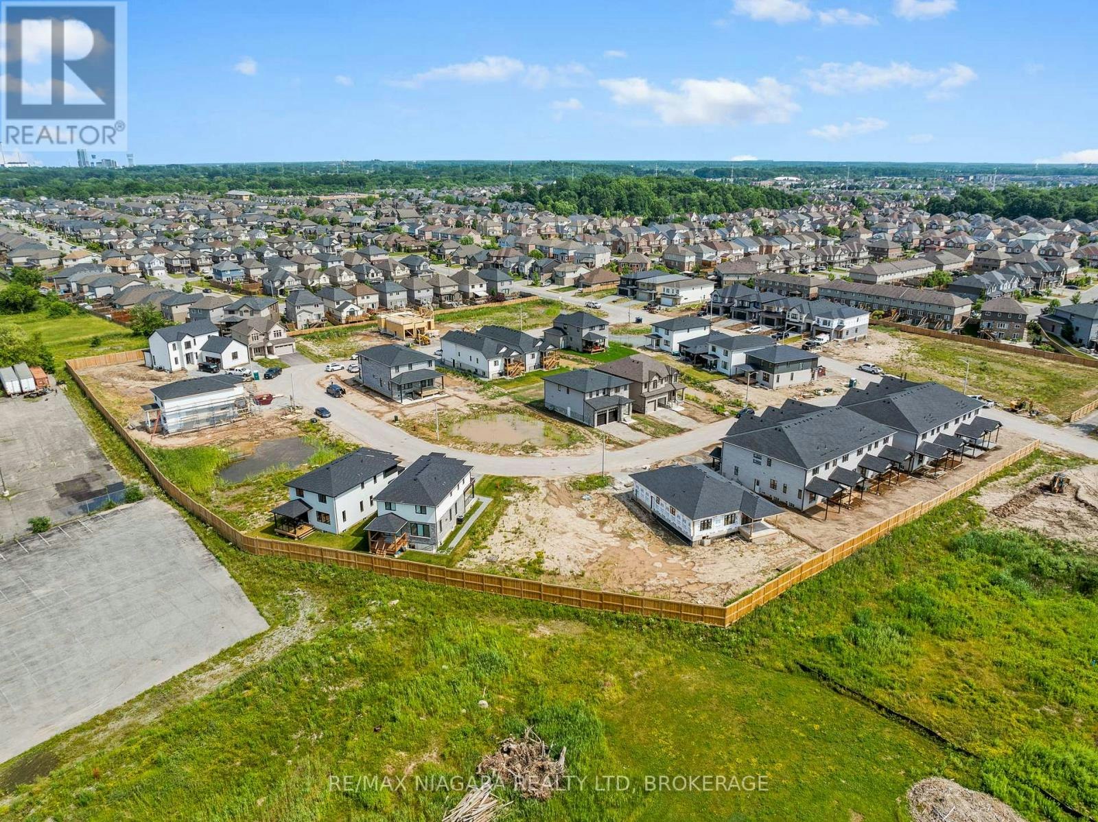 8885 Angie Drive, Niagara Falls, ON, L2H 0H9