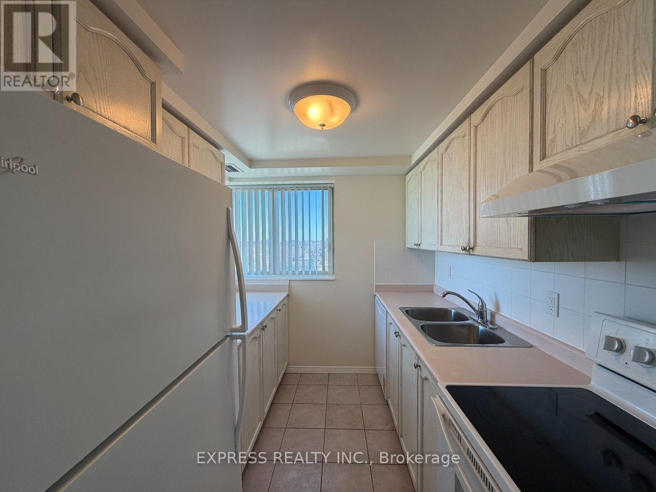 LPH07-39 Pemberton Avenue, Toronto, ON, M2M 4L6 - 3