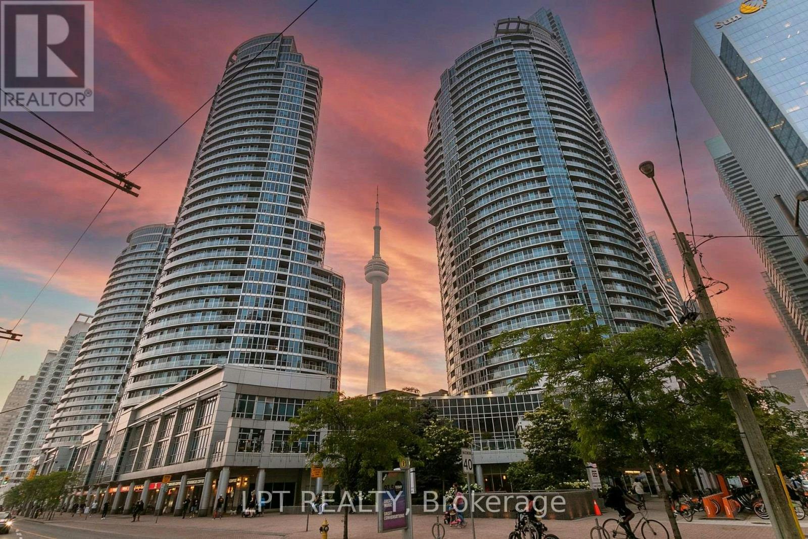2604-208 Queens Quay W, Toronto, ON, M5J 2Y5
