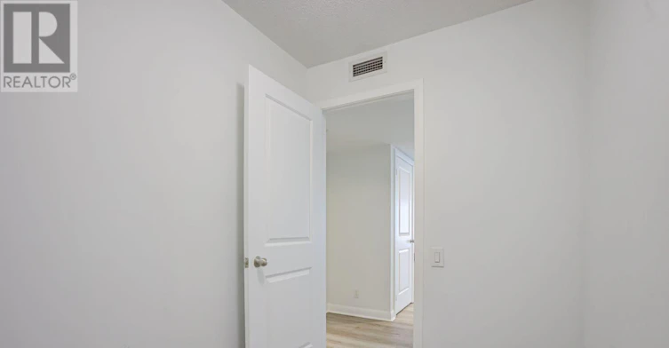 810-25 Town Centre Court, Toronto, ON, M1P 0B4 - 26