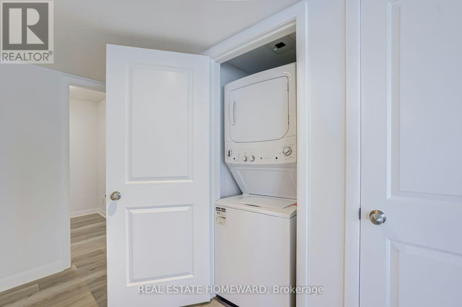 810-25 Town Centre Court, Toronto, ON, M1P 0B4 - 35