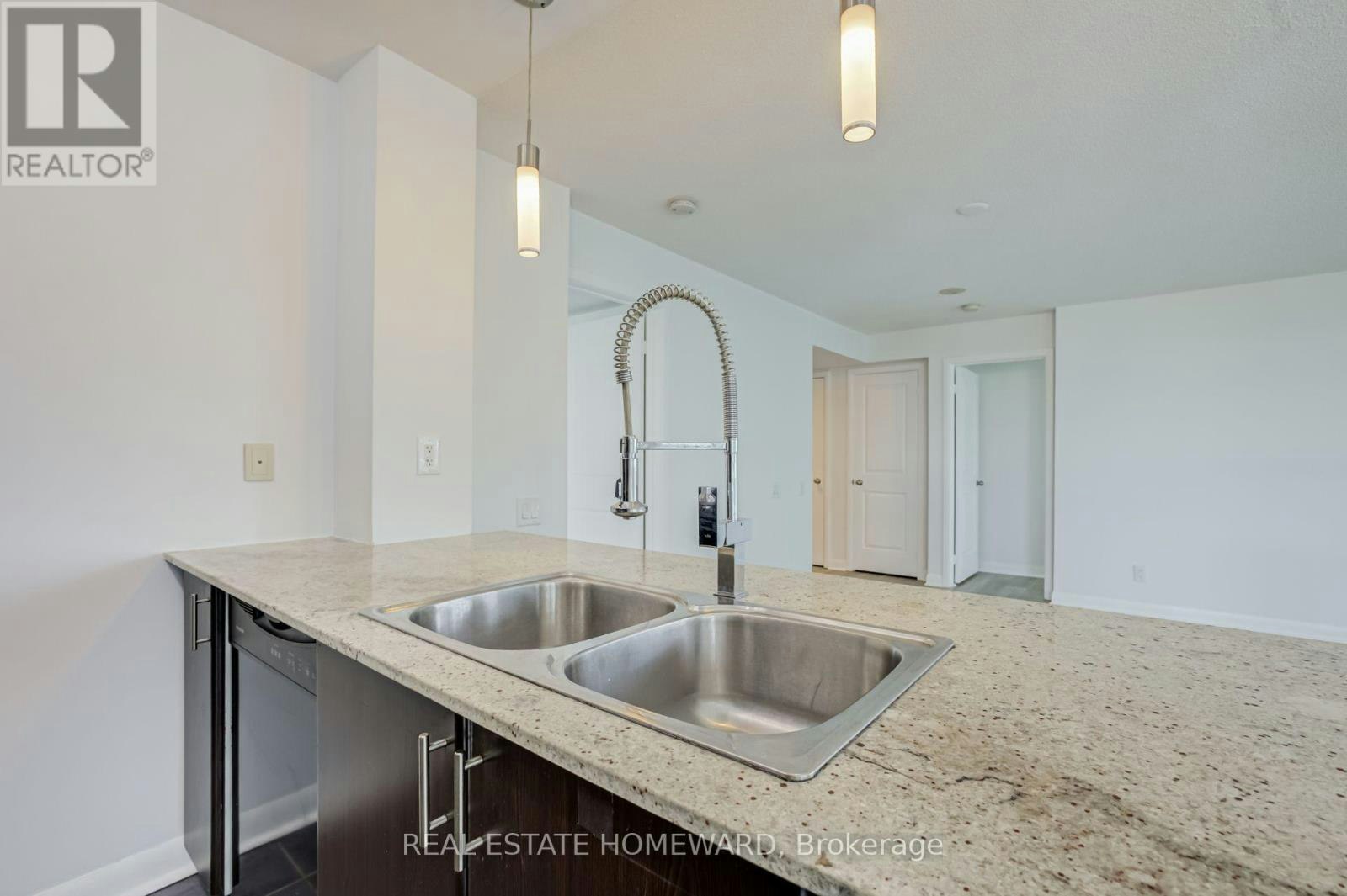 810-25 Town Centre Court, Toronto, ON, M1P 0B4 - 12
