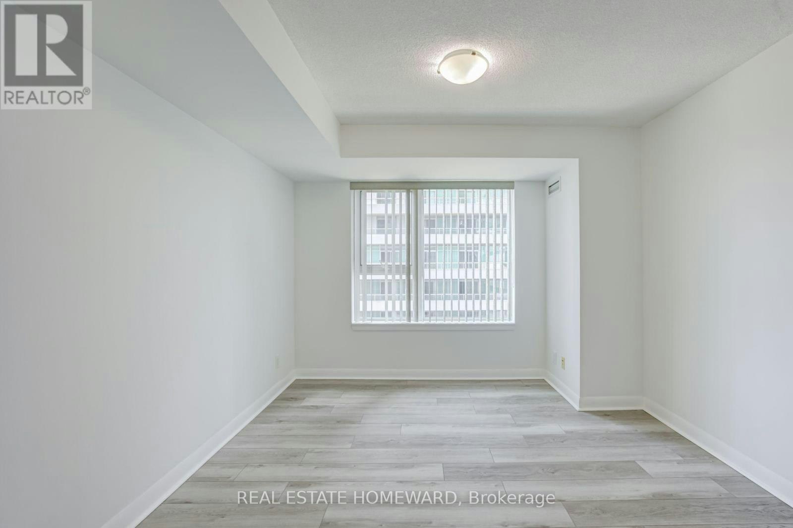 810-25 Town Centre Court, Toronto, ON, M1P 0B4 - 34