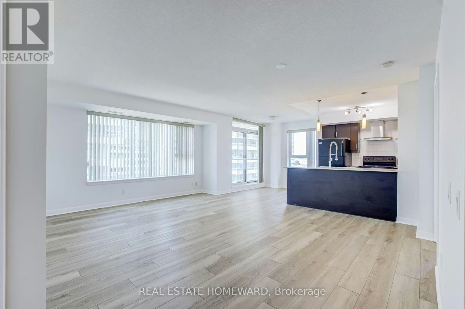 810-25 Town Centre Court, Toronto, ON, M1P 0B4 - 11