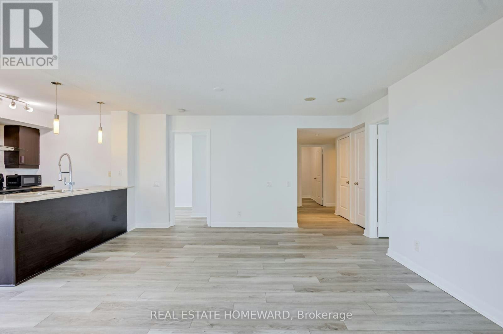 810-25 Town Centre Court, Toronto, ON, M1P 0B4 - 21