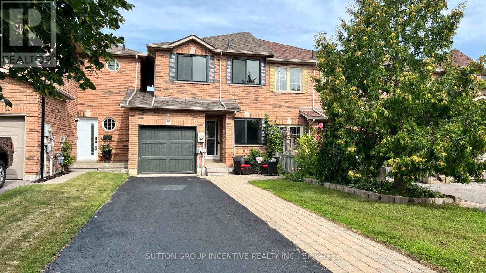 15 Bruce Crescent, Barrie, ON, L4N 8T8