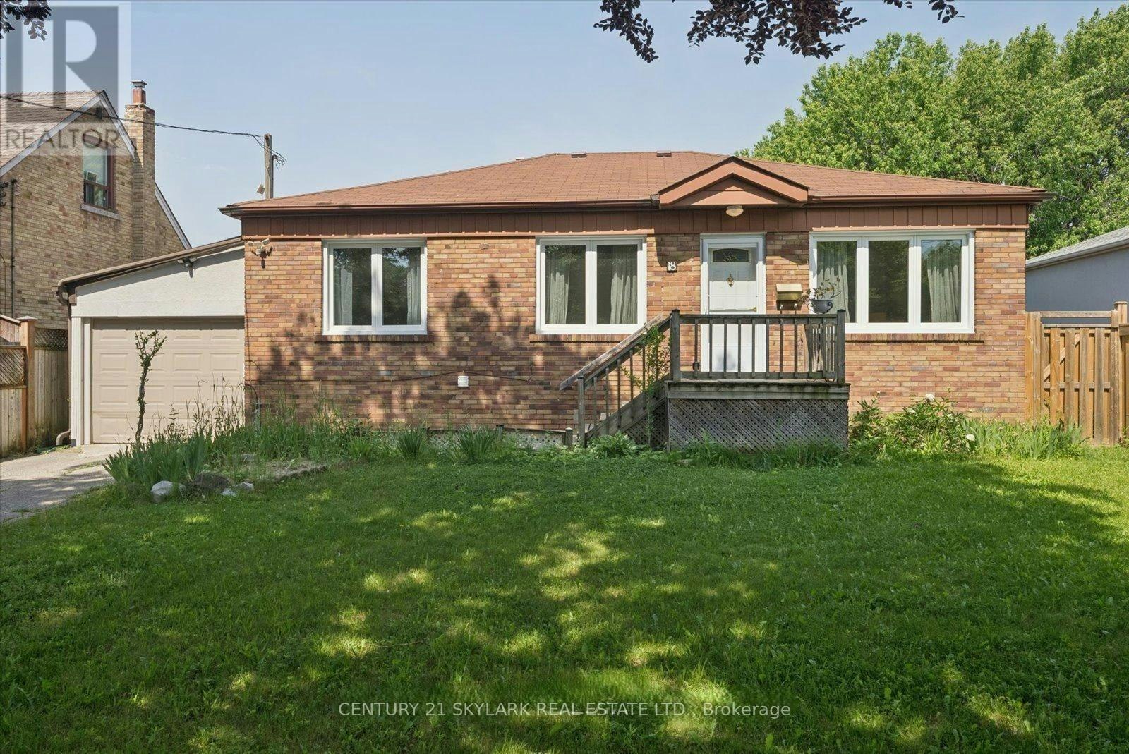 BASEMENT-18 Jodphur Avenue, Toronto, ON, M9M 2J4