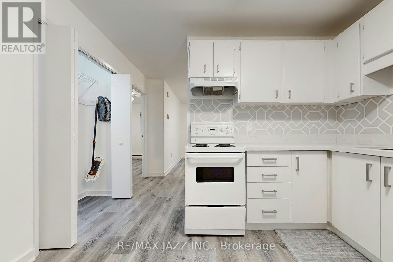 B-6258 Main Street, Whitchurch-Stouffville, ON, L4A 1E2 - 12