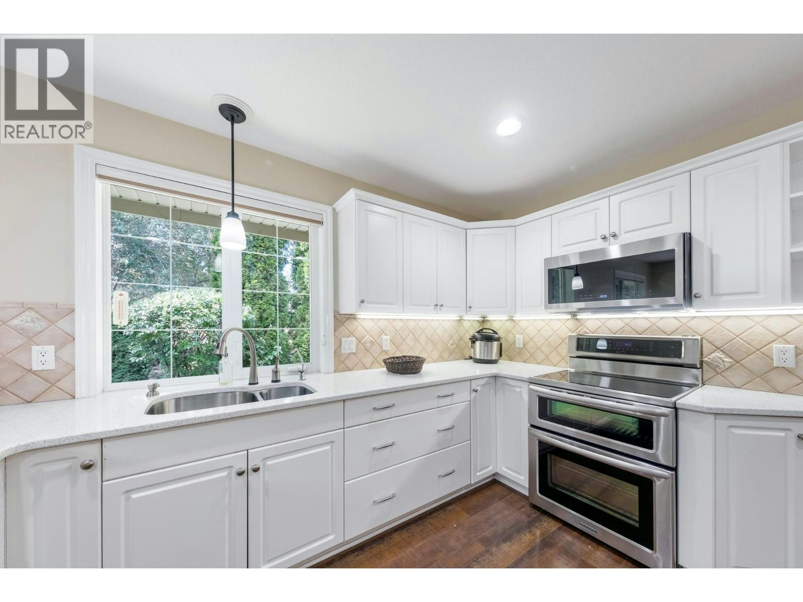 4170 Gallaghers Grove, Kelowna, BC, V1W 3Z9 - 18