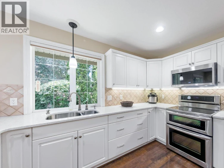 4170 Gallaghers Grove, Kelowna, BC, V1W 3Z9 - 18