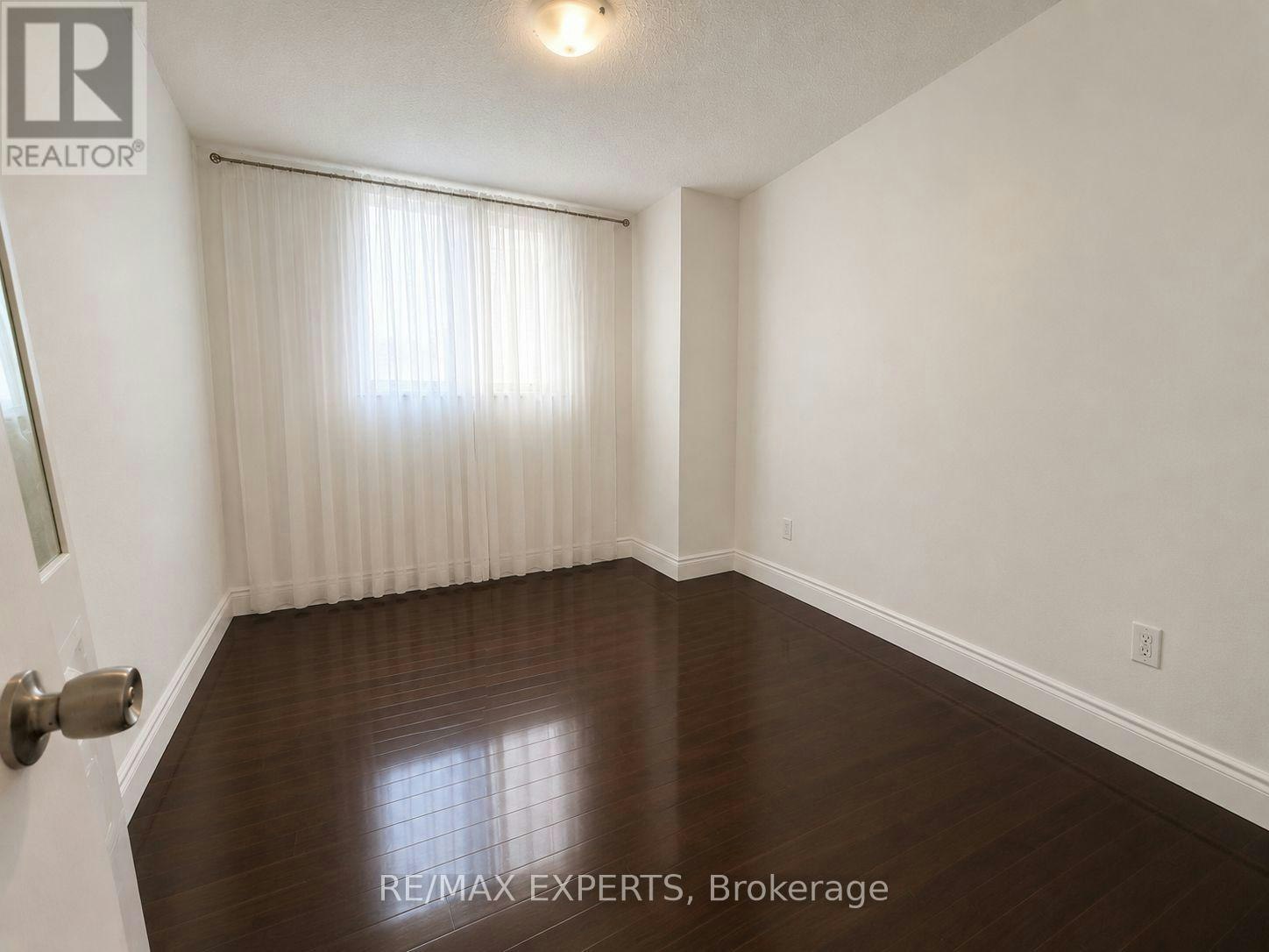 410-50 Lotherton Pathway, Toronto, ON, M6B 2G7 - 9