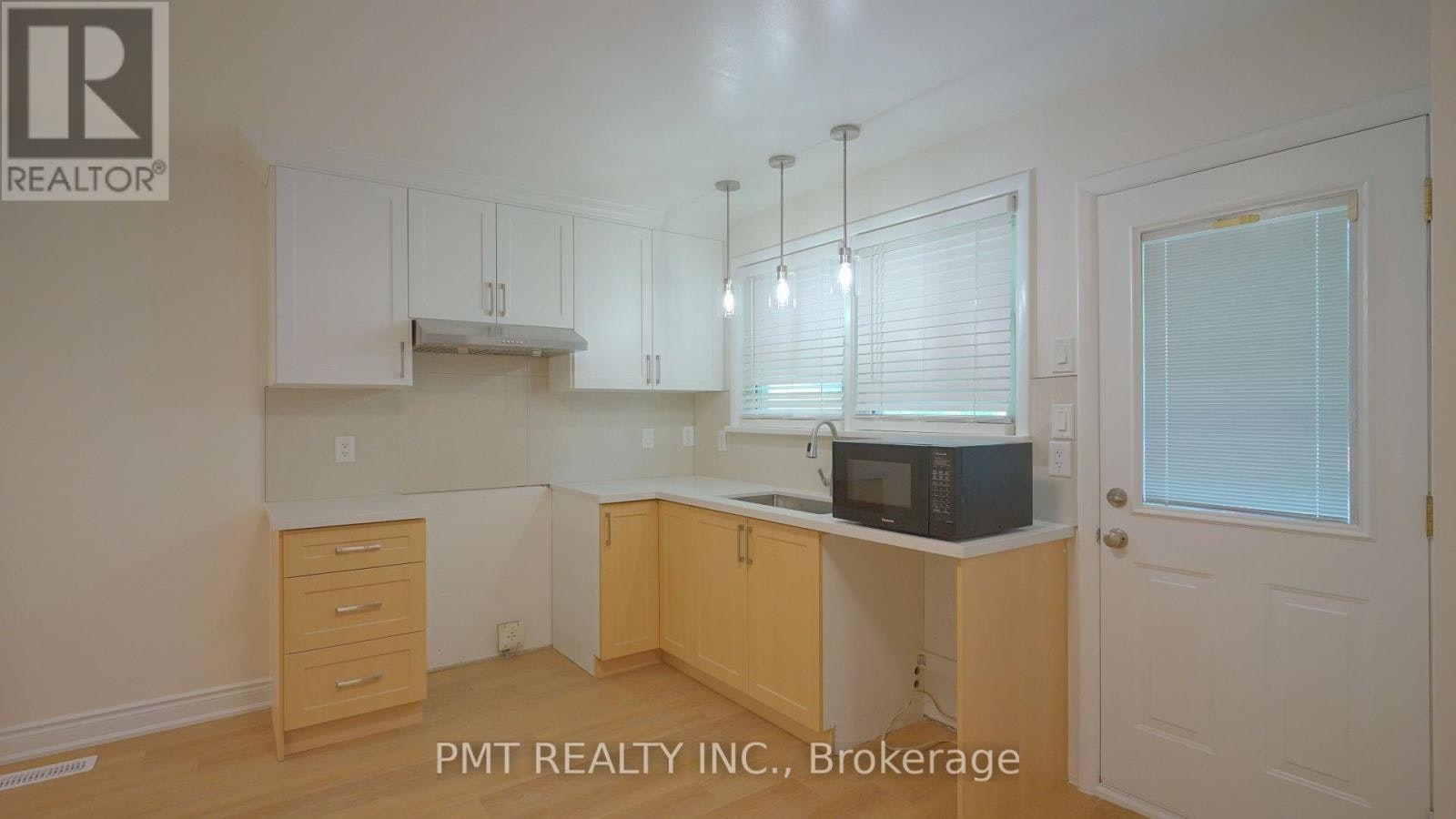 143 Elgin Crescent, Waterloo, ON, N2J 2S5 - 9