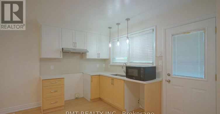 143 Elgin Crescent, Waterloo, ON, N2J 2S5 - 9