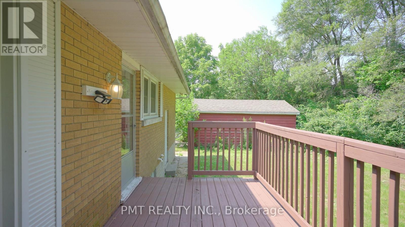 143 Elgin Crescent, Waterloo, ON, N2J 2S5 - 25
