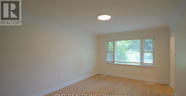 143 Elgin Crescent, Waterloo, ON, N2J 2S5 - 3