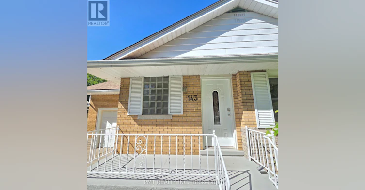 143 Elgin Crescent, Waterloo, ON, N2J 2S5 - 43