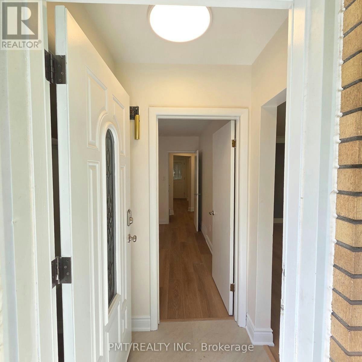 143 Elgin Crescent, Waterloo, ON, N2J 2S5 - 2