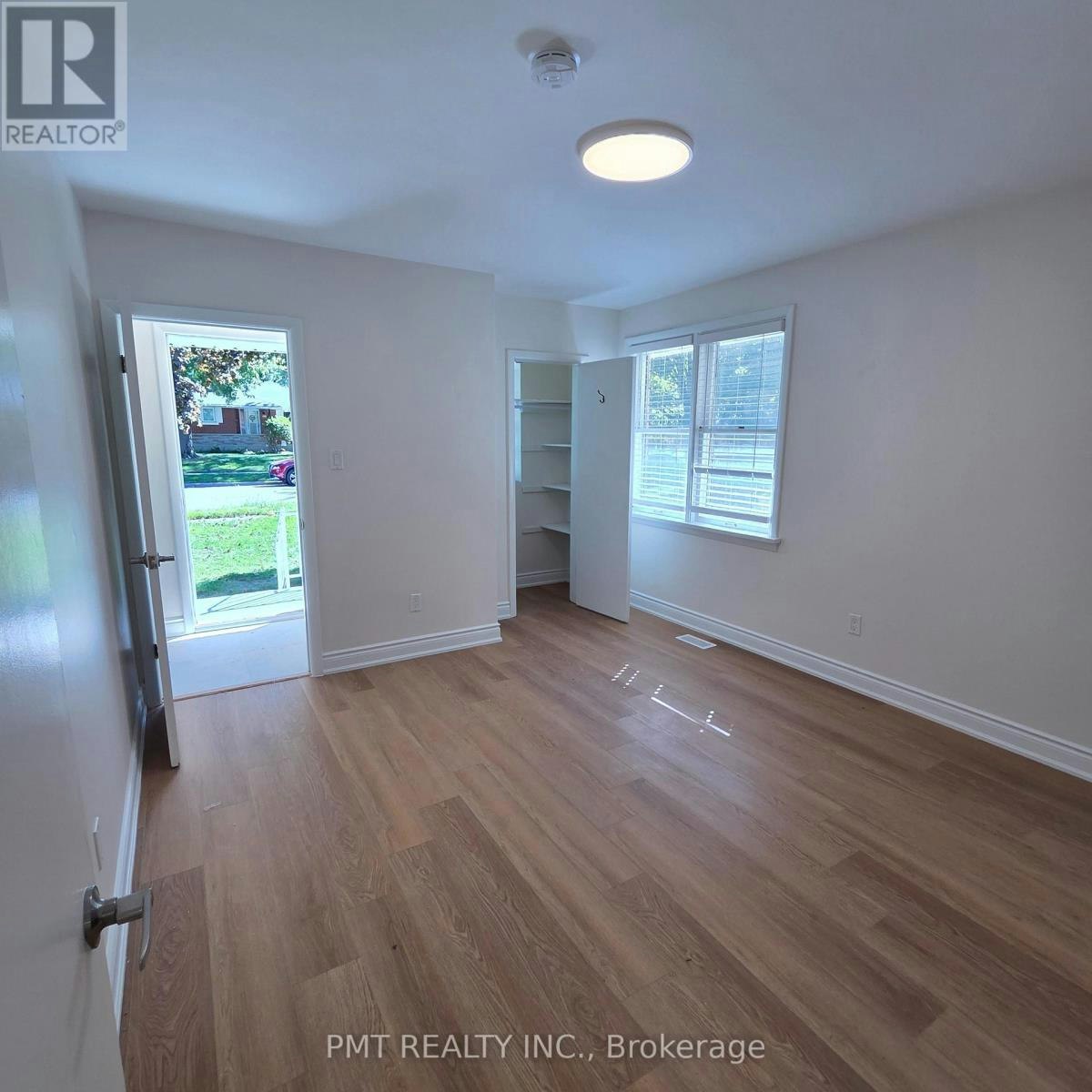 143 Elgin Crescent, Waterloo, ON, N2J 2S5 - 5