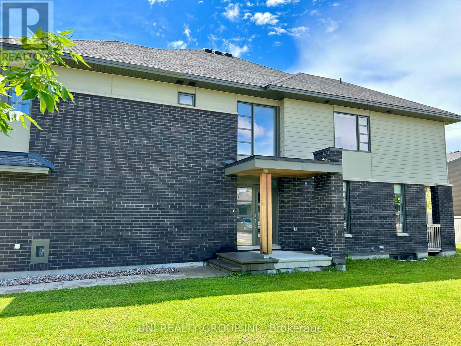 1085 Lunar Glow Crescent, Ottawa, ON, K4M 0J9 - 3