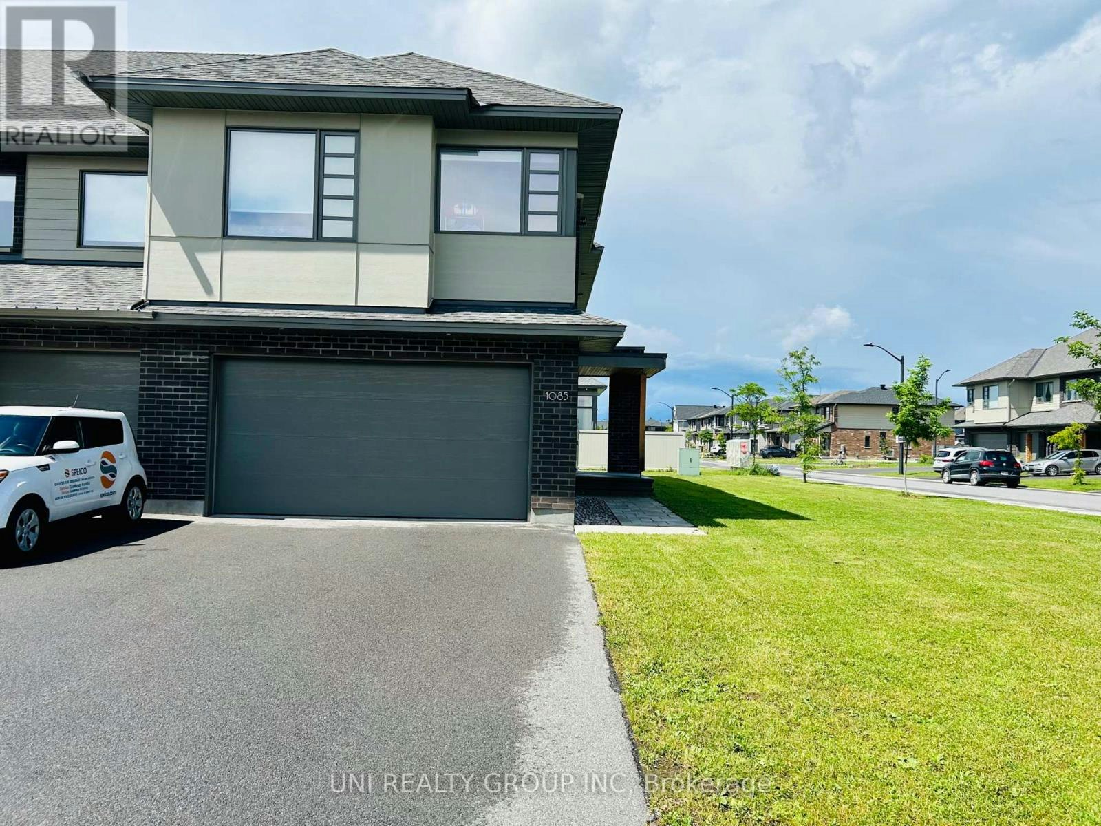 1085 Lunar Glow Crescent, Ottawa, ON, K4M 0J9 - 2