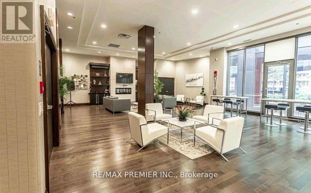 2507-19 Grand Trunk Crescent, Toronto, ON, M5J 3A3 - 19