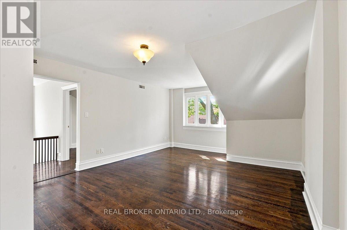 3-12 Foxbar Road, Toronto, ON, M4V 2G6