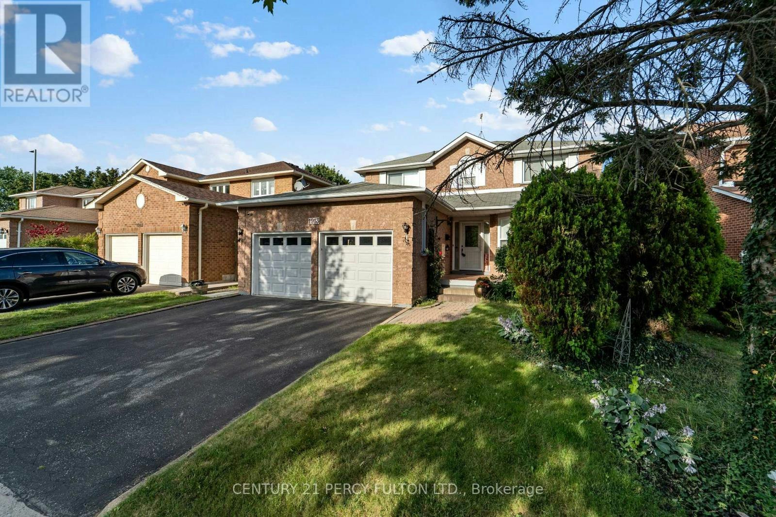1913 Rosebank Road, Pickering, ON, L1V 1P7 - 3