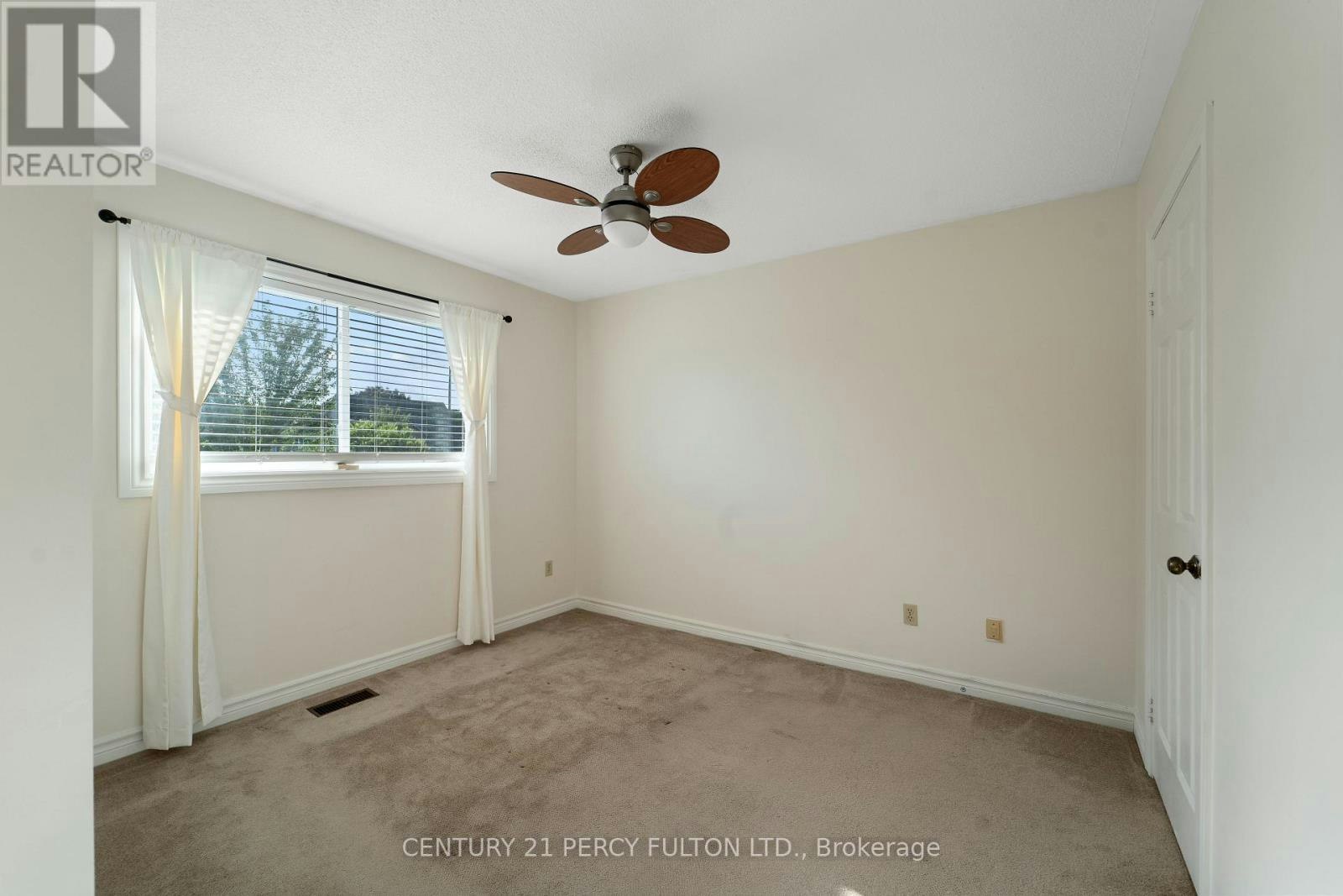 1913 Rosebank Road, Pickering, ON, L1V 1P7 - 21
