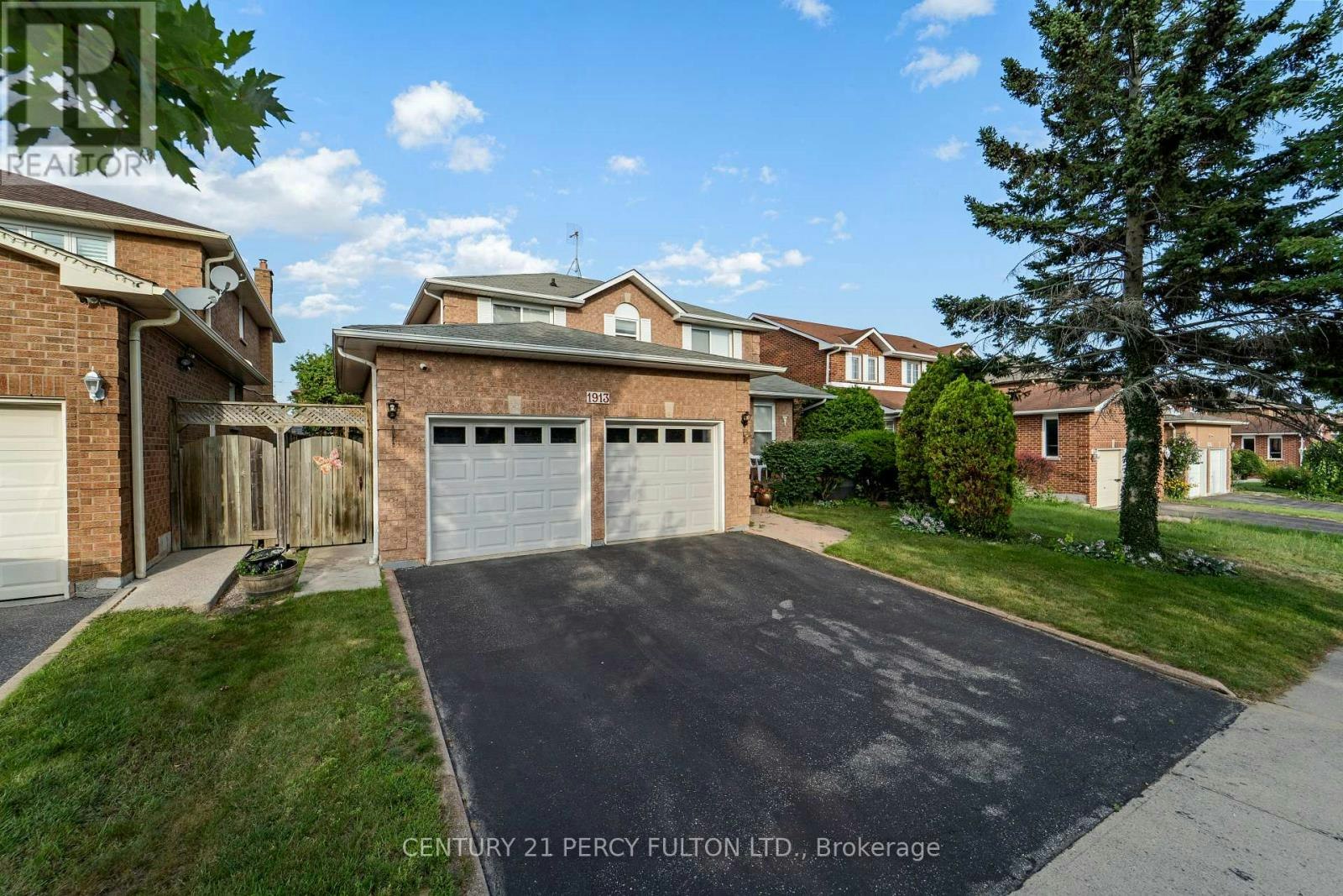 1913 Rosebank Road, Pickering, ON, L1V 1P7 - 2