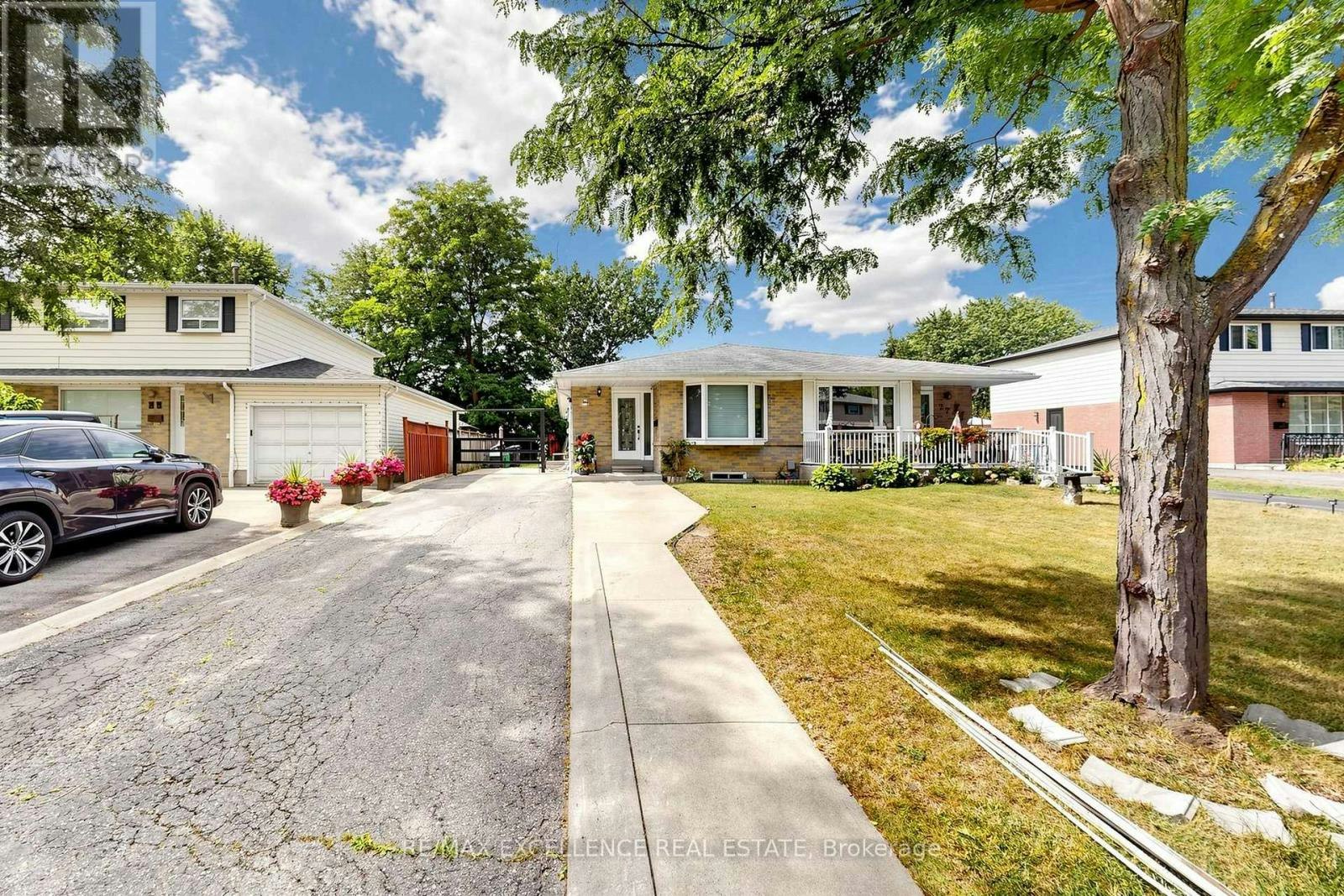 25 Graymar Road, Brampton, ON, L6S 1Z7