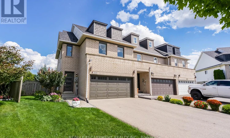 2125 White Dove Circle