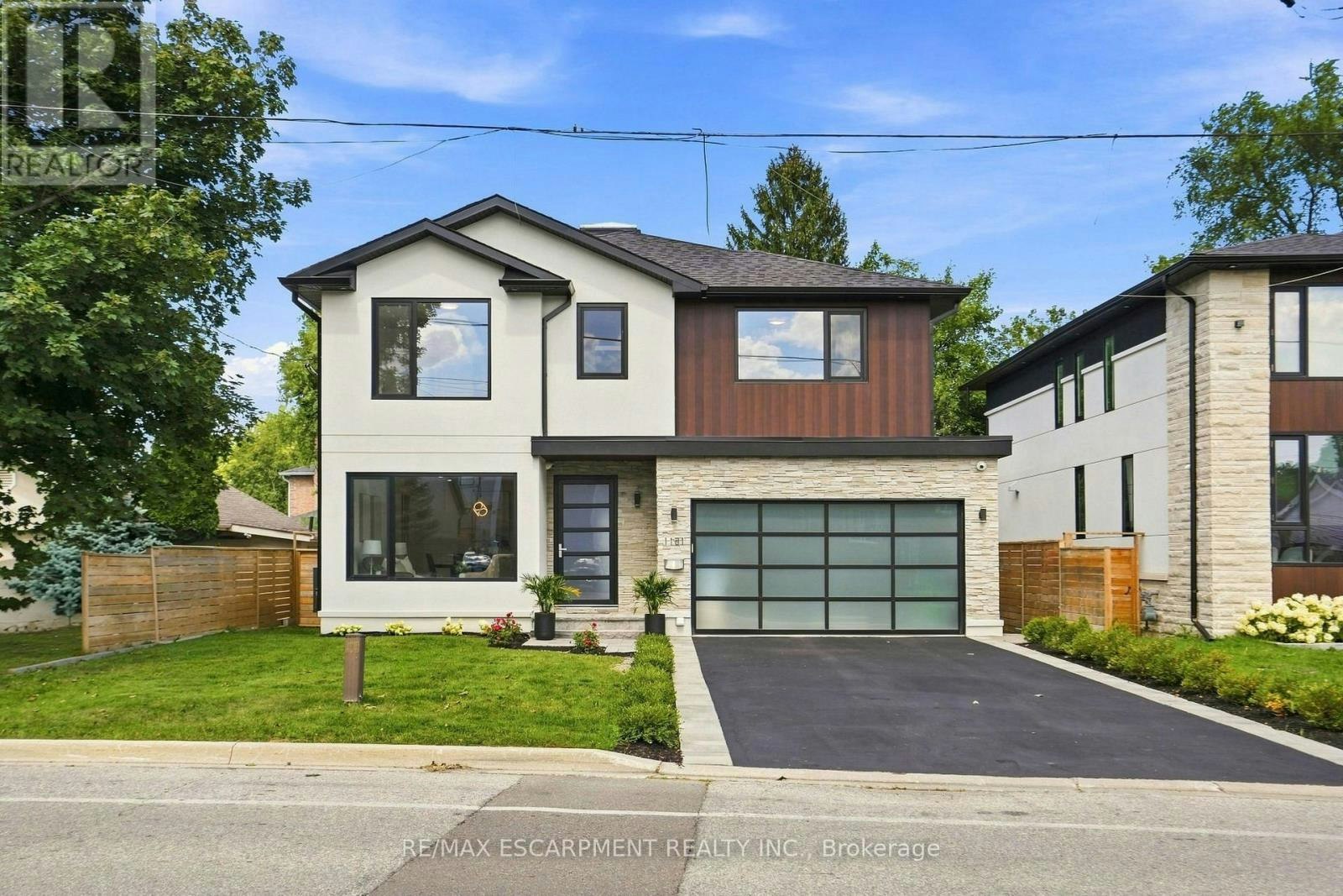 1181 Ogden Avenue, Mississauga, ON, L5E 2G8