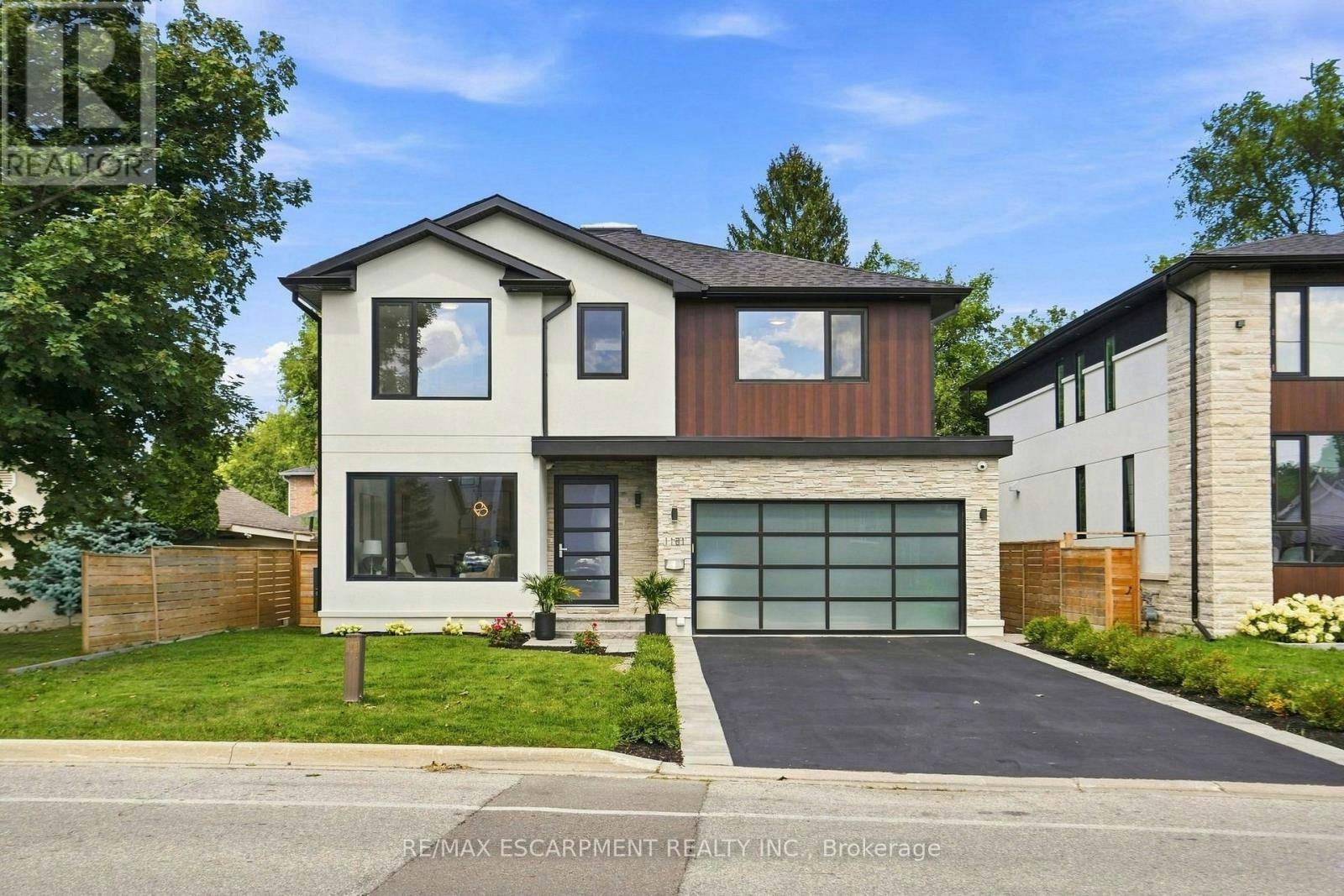 1181 Ogden Avenue, Mississauga, ON, L5E 2G8