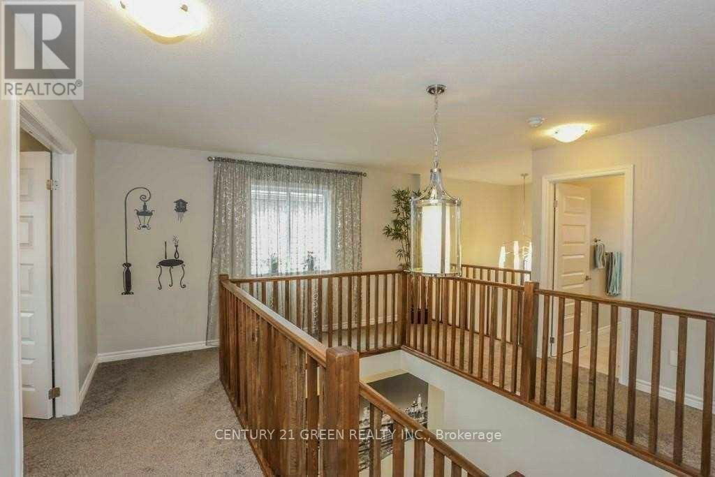 UPPER LEVEL-1221 Gough Road, London, ON, N5X 0H2 - 9