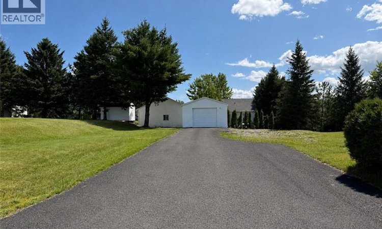 54 Le Paradis Street