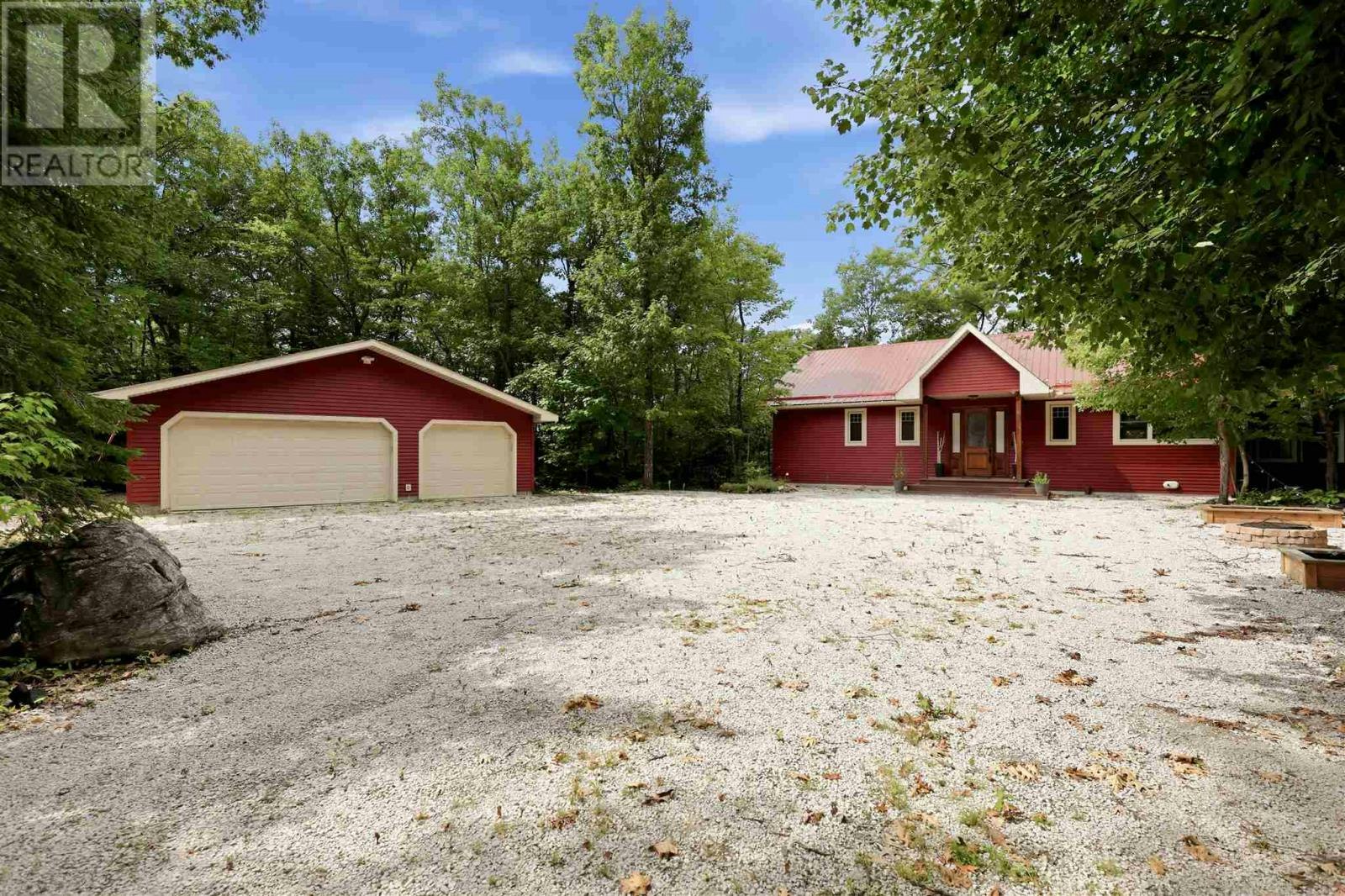 687 Finns Bay Road, Laird, ON, P0S 1C0
