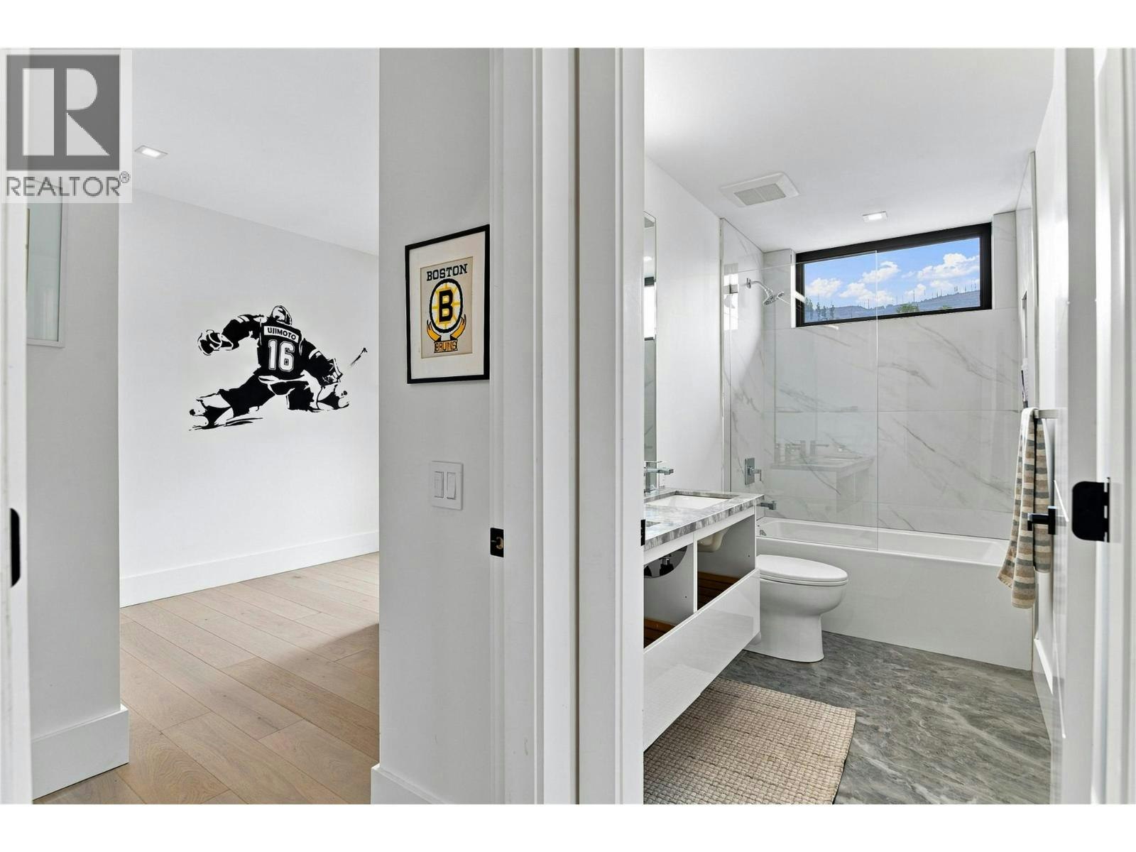 446 Redtail Court, Kelowna, BC, V1W 0B1 - 47
