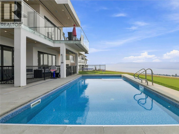 446 Redtail Court, Kelowna, BC, V1W 0B1 - 6